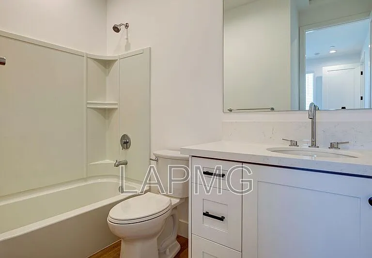 4507 Saturn St #1/2 — Photo 20