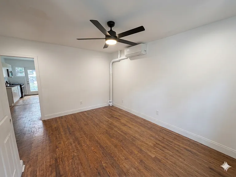1835 Corcoran St NE — Photo 11
