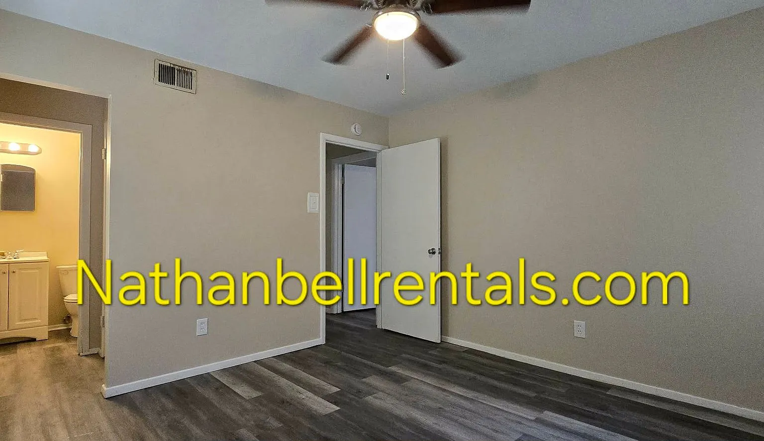 2340 Beverly Dr. — Photo 2