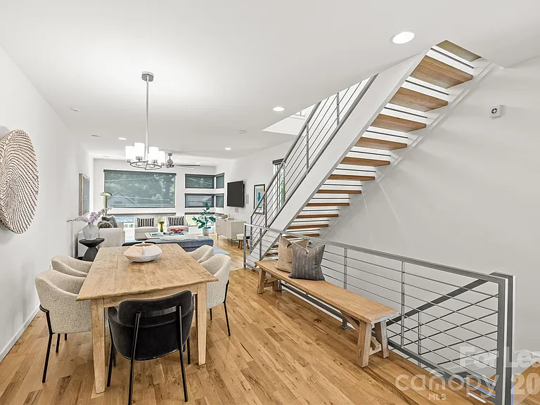 918 Greenleaf Ave — Photo 21