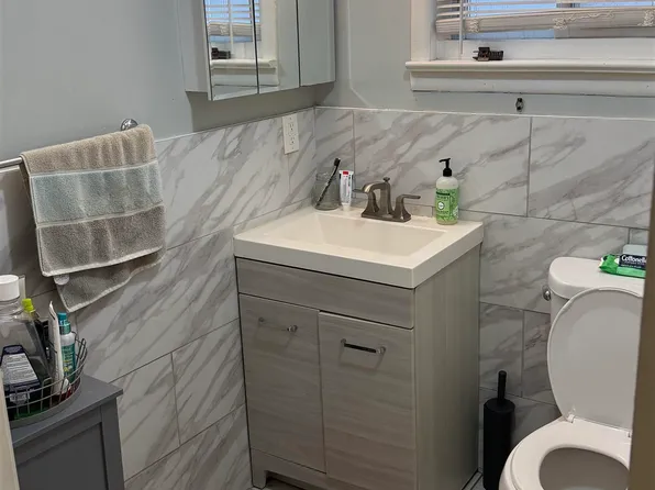 40 Willow Street image 9 of 9