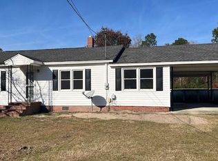 30 Pineneedle Rd, Barnwell, SC 29812