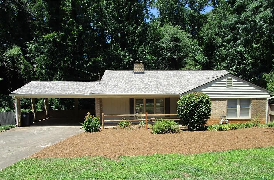 1st image of 2162 Skyline Dr