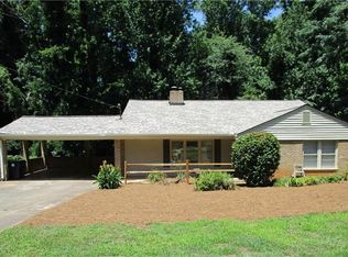 2162 Skyline Dr, Gainesville, GA 30501