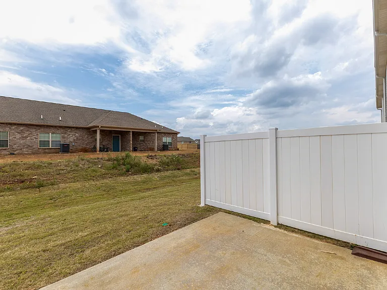 7597 Discovery Point Dr — Photo 25