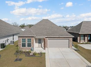 38424 Parliament Dr, Prairieville, LA 70769
