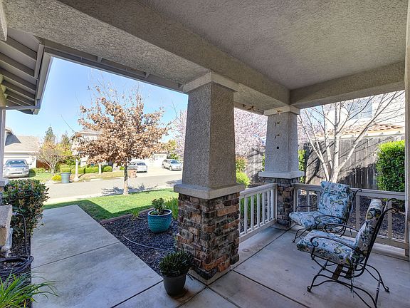 3rd image of 1257 Barrington Ln