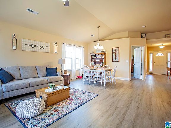 4th image of 284 Ivy Hills Cir