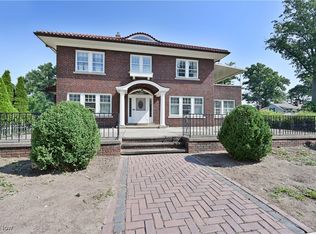 24510 Lake Rd, Bay Village, OH 44140