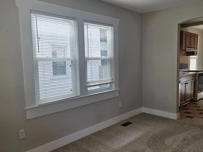 225 Beechwood Ave — Photo 5