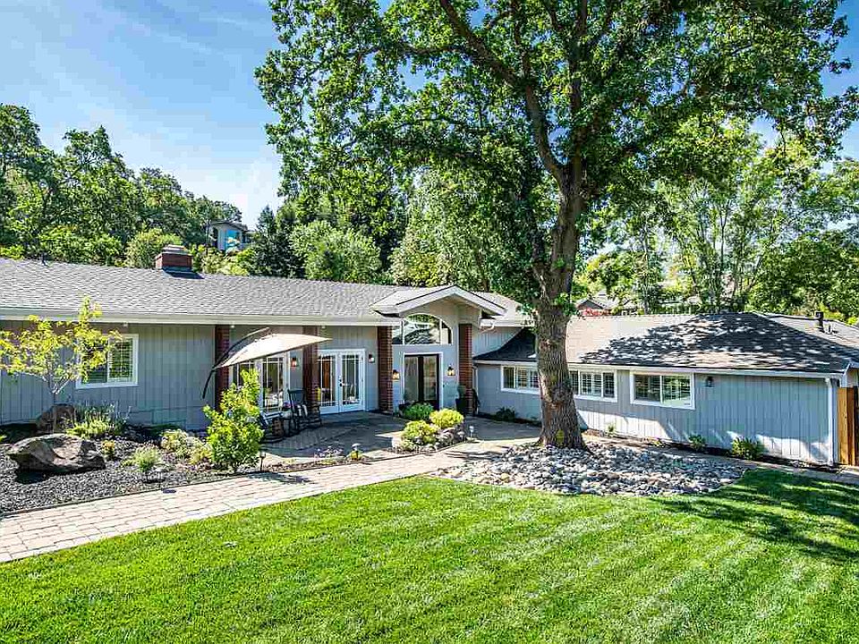 2nd image of 863 La Gonda Way