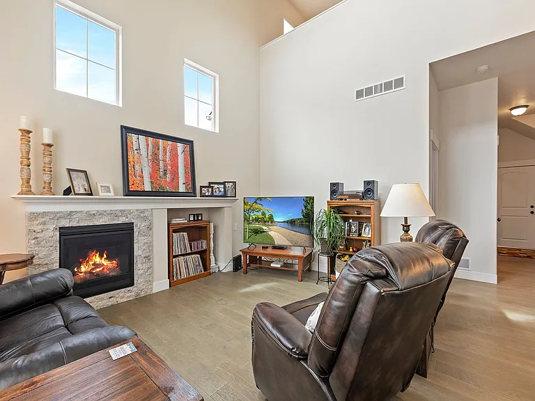 2443 Trio Falls Dr — Photo 23