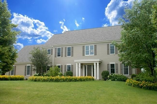 1st image of 8143 W Knightsbridge Dr
