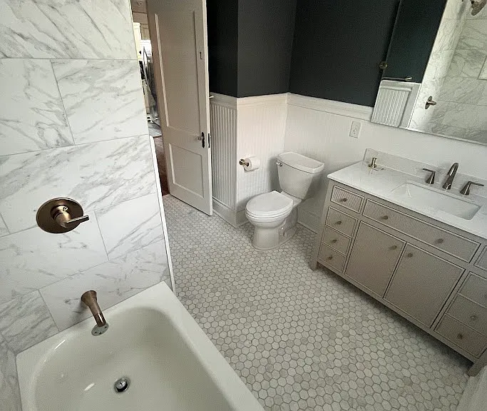 728 Grandin Rd — Photo 2