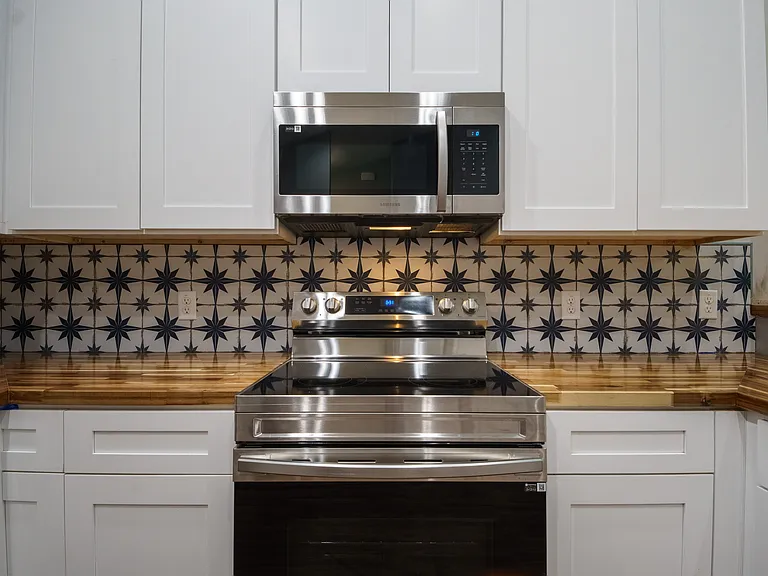 210 Parrotte Ct — Photo 27