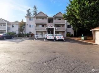 1001 W Casino Rd APT F305, Everett, WA 98204