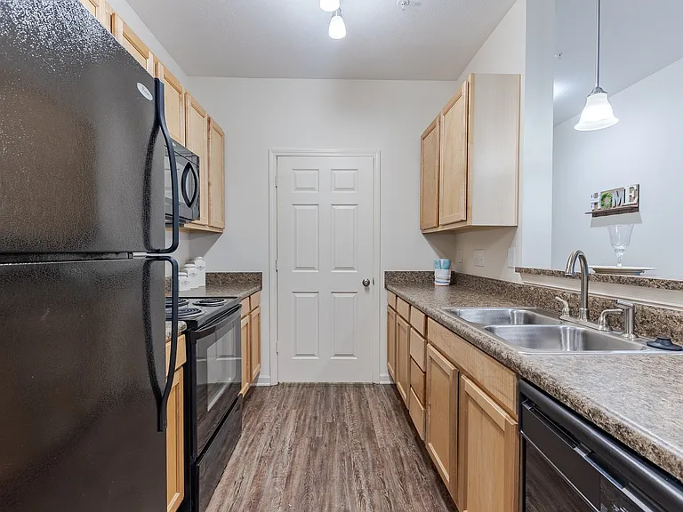 Reserve at Mill Creek — Photo 52
