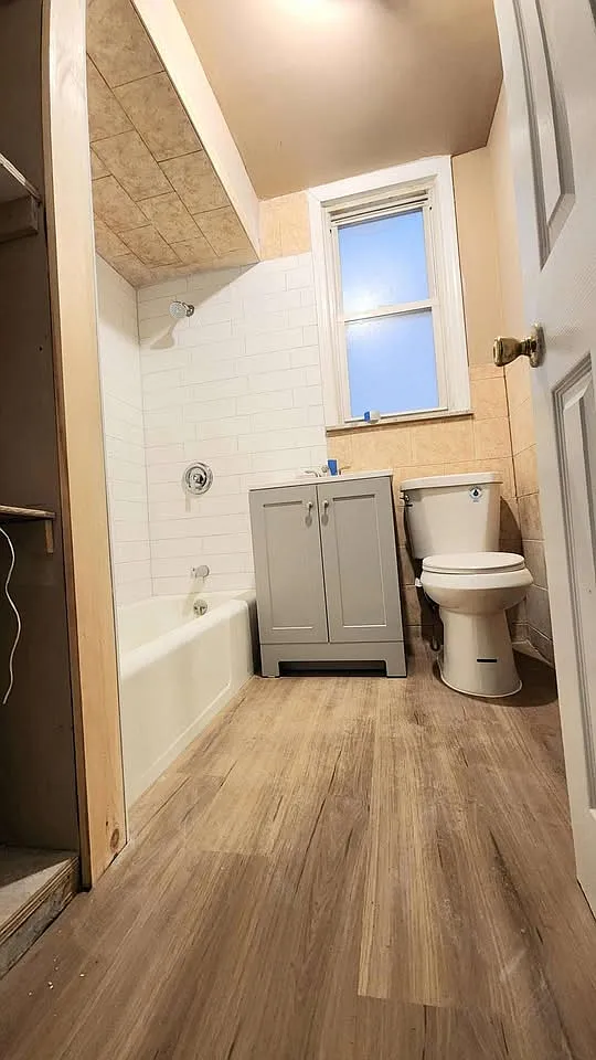 2 bed, $1,795 — Photo 2