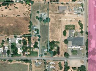 566 Round Up Ave, Red Bluff, CA 96080