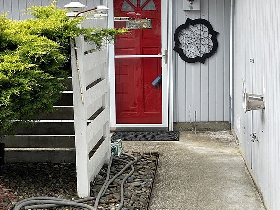 3rd image of 1515 W Waldrip
