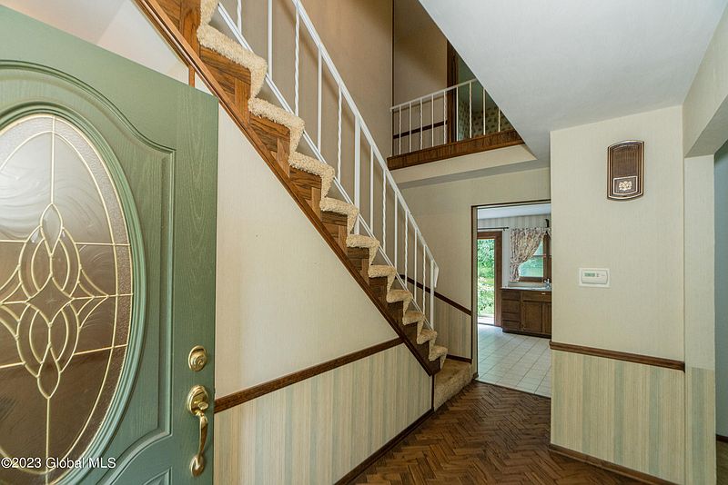 2nd image of 109 Southbury Road