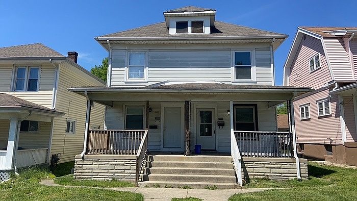 1st image of 3707 E 3rd St