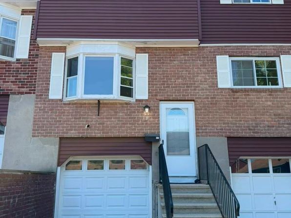 75 Leslie Rd Unit D
