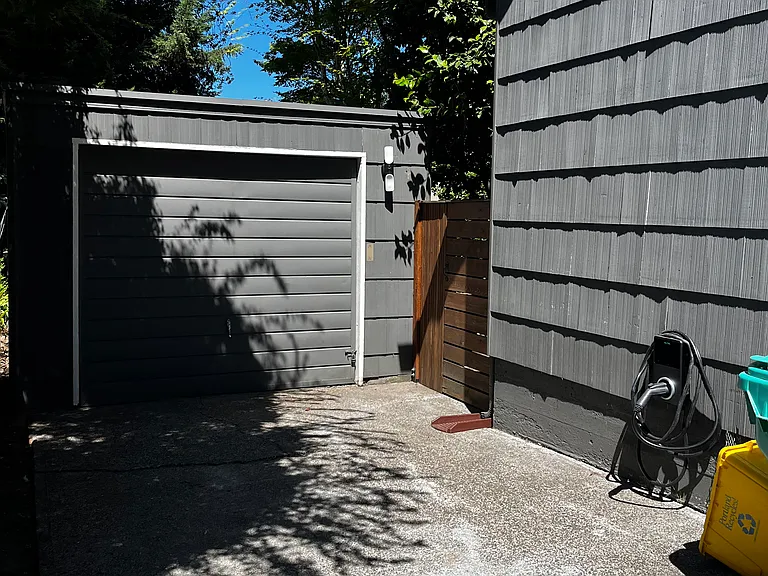 25 N Stafford St — Photo 5