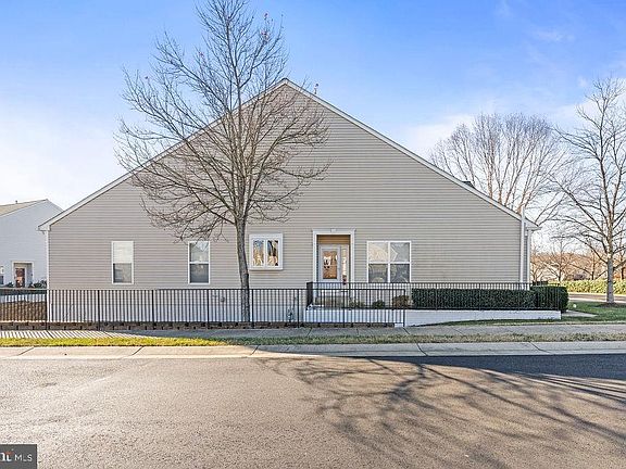 3rd image of 15 Aspen Hill Dr #51-1