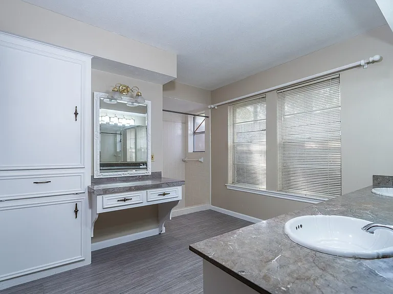 8330 Silver Shadows Ln — Photo 10