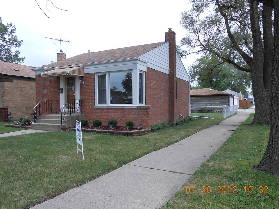 1st image of 52 Marshall Ave
