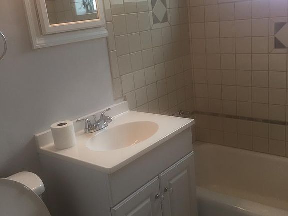 4th image of 8217 Aero Ave