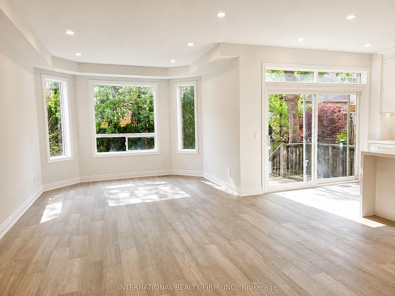 32 Bel Canto Cres — Photo 35