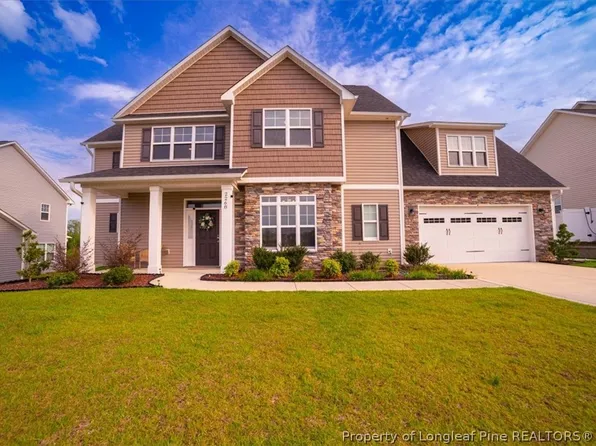 2268 Volta Dr, Fayetteville, NC 28304
