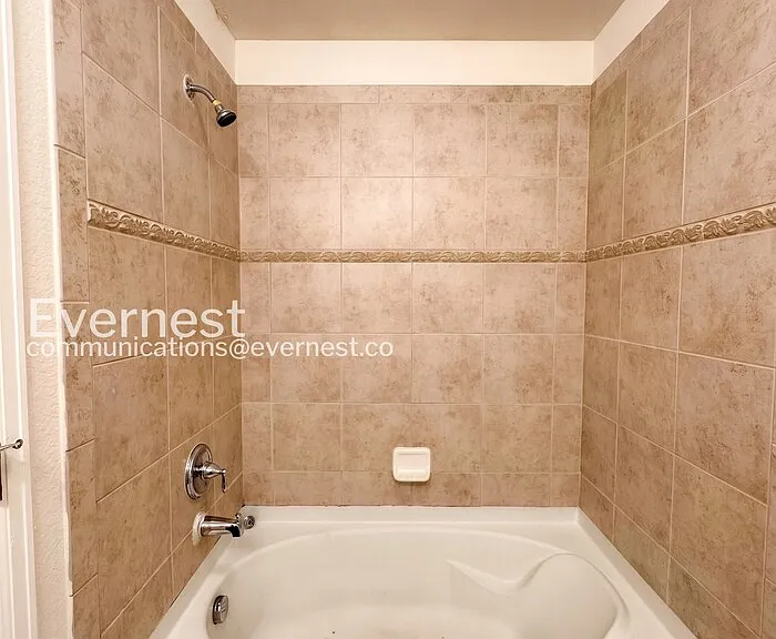 5554 Killarney Ct — Photo 14