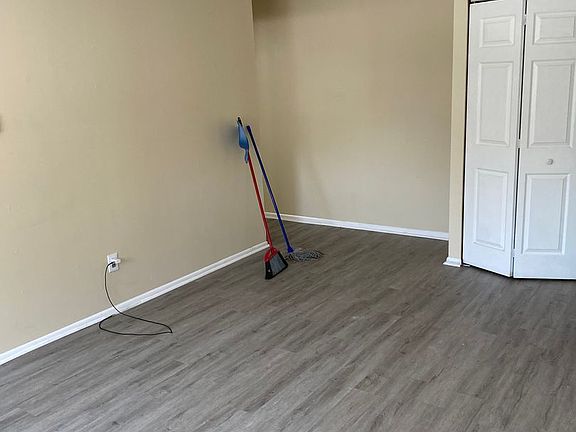 5th image of 711 Ashland Ave APT 19