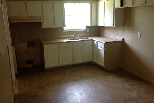 3rd image of 3818 Murvon St