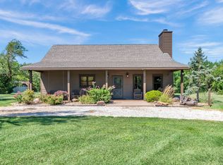 10625 N Mission Rd, Hesston, KS 67062