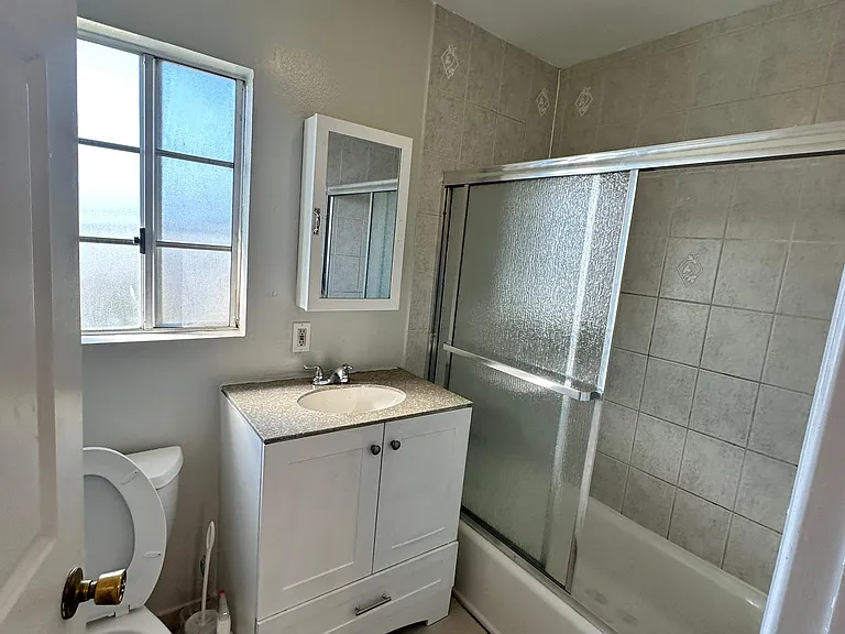 3120 W 113th St #3 — Photo 7