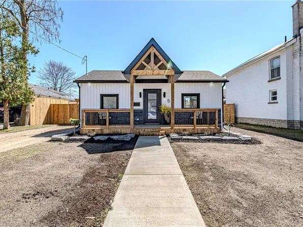 5 Ann St, Brantford, ON N3R 3X9