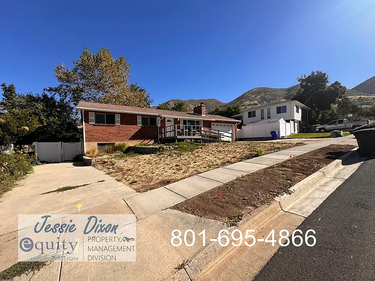 245 Briarwood Dr — Photo 28