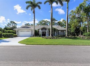 200 Henley Dr, Naples, FL 34104