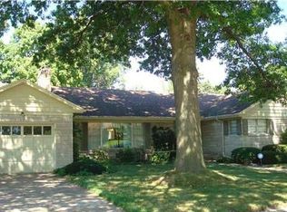 622 N Coquillard Dr, South Bend, IN 46617