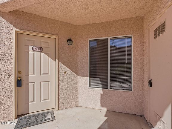 3rd image of 1598 N Paseo La Tinaja