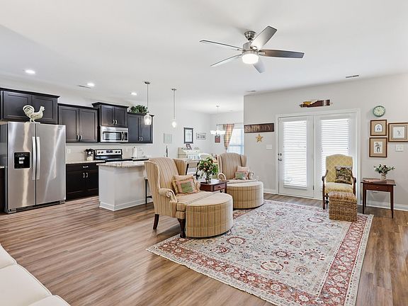 5th image of 201 Patmore Ln