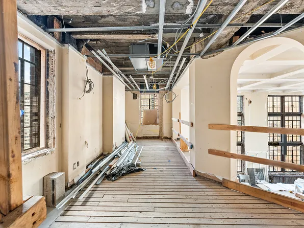 5 Tudor City Place image 17 of 23