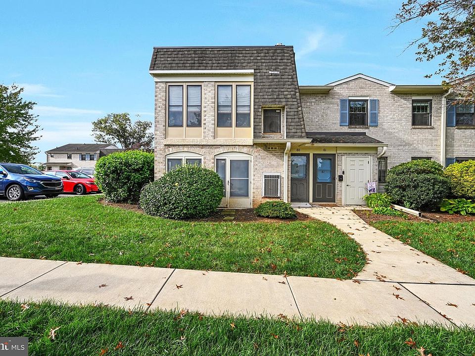 1st image of 80 Valleybrook Dr