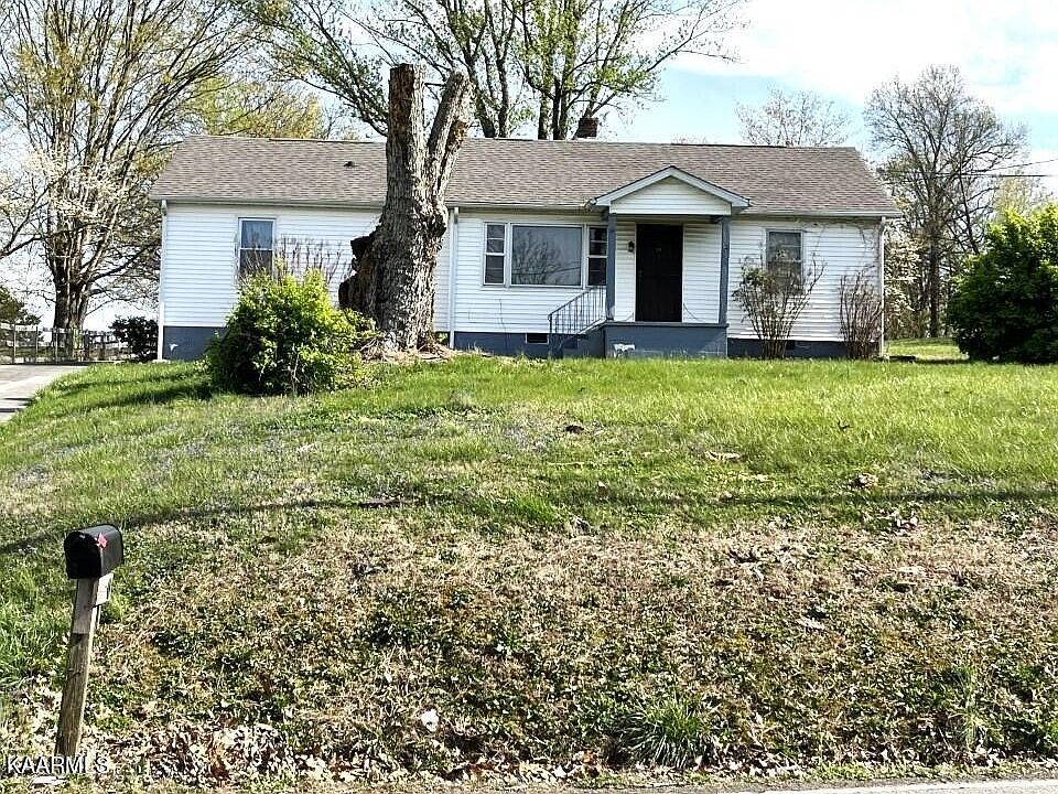 2nd image of 340 NW Murray Dr