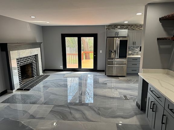 5th image of 707 Sunny Ln