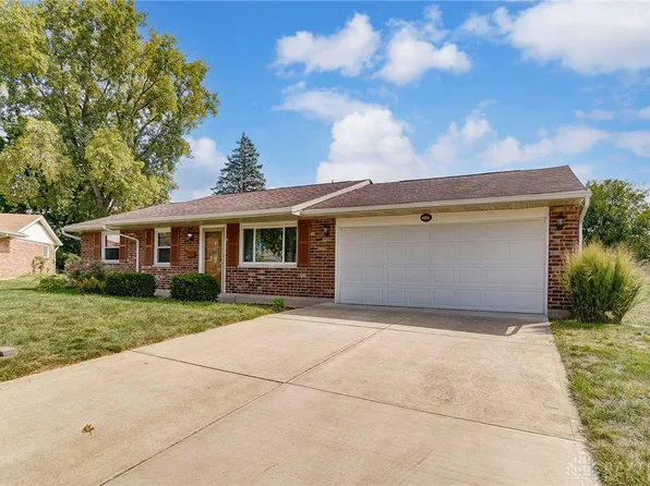 1107 Mystic Ln N, Troy, OH 45373